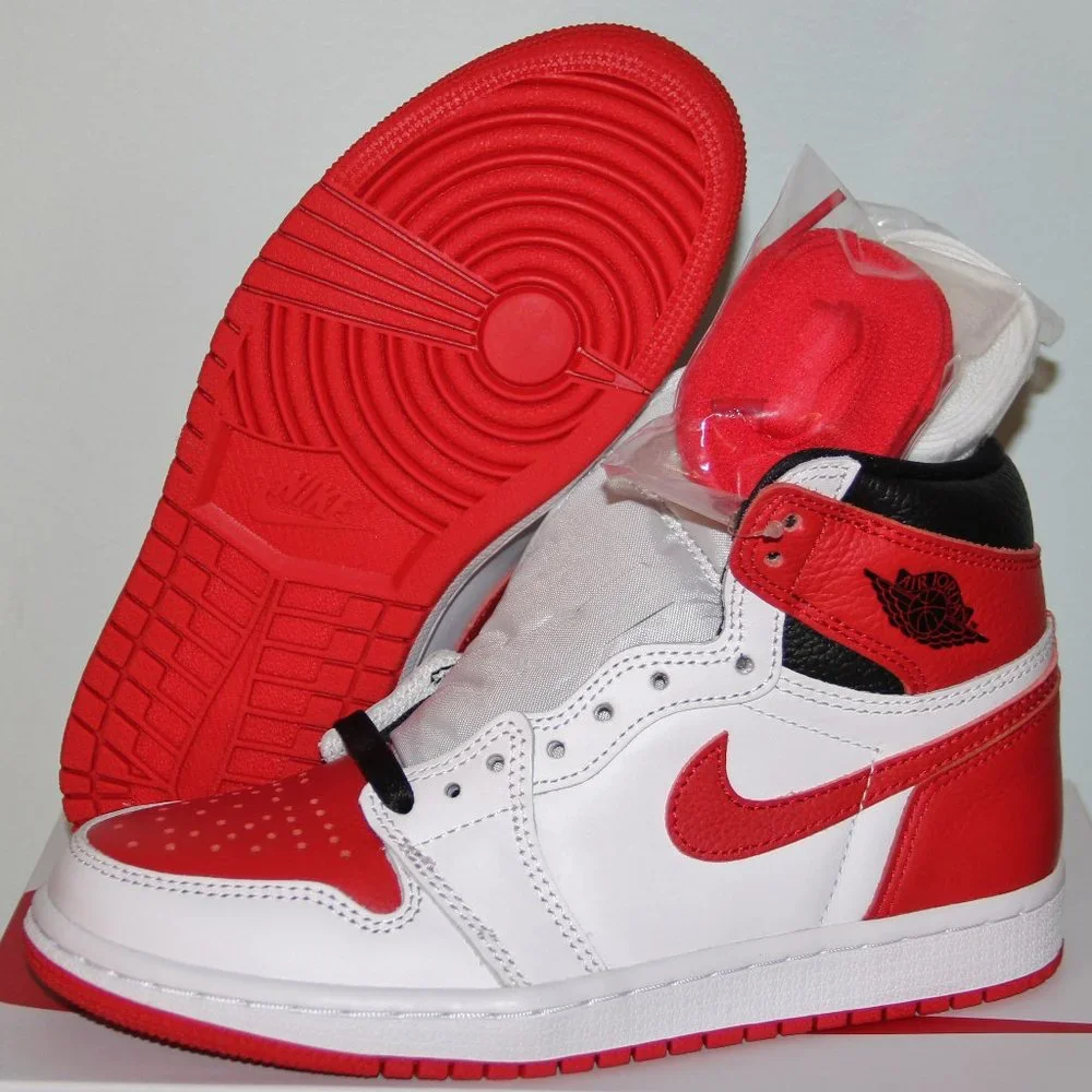 Nike Air Jordan 1 Retro High OG Heritage Mens 4.5 Womens 6 Red White Black
